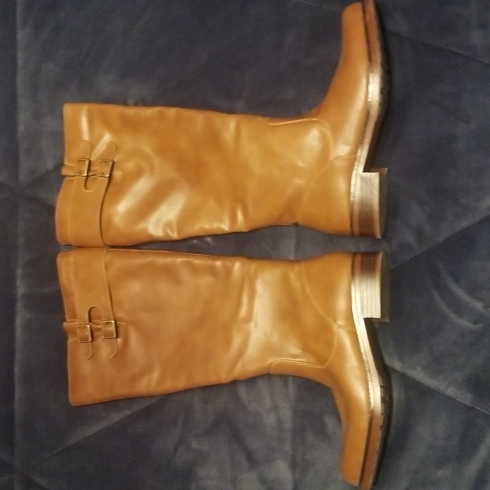 Kenneth Cole boots